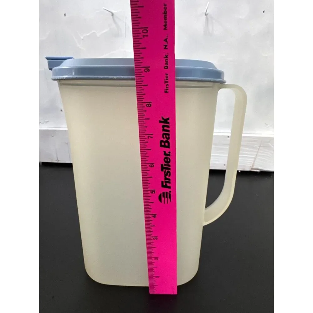 Tupperware slim line